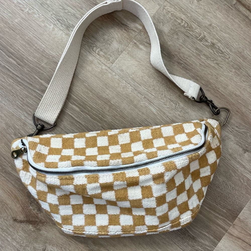 Jenna Bee belt bag